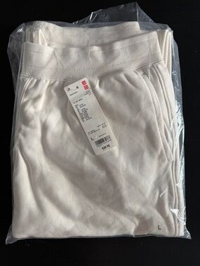 Men’s Uniqlo Sweatpants - Size Large - Off White - NEW IN BAG - French Terry